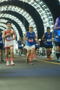 BIB: 40613
                            <button type="button" onclick="openModal(20632067)" class="btn btn-primary btn-sm float-right btn-popup" data-toggle="modal" data-target=".modal-high-quality">
                        <i class="fas fa-shopping-cart"></i> Add to Cart
                    </button>
                                            <button type="button" onclick="isThisMe(20632067, true)" class="btn btn-success btn-sm float-right btn-popup btn-isme hidden" data-toggle="tooltip" data-placement="bottom" title="นี่คือรูปของคุณใช่ไหม คลิกที่นี่เพื่อเอาเข้าอัลบั้ม">
                        <i class="fas fa-plus"></i> Add to album
                    </button>
                    <button type="button" onclick="isThisMe(20632067, false)" class="btn btn-warning btn-sm float-right btn-popup btn-isnotme hidden">
                        <i class="fas fa-ban"></i> Remove from album
                    </button>